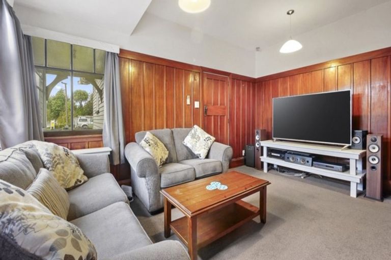 Photo of property in 4 Lionel Street, Avonside, Christchurch, 8061