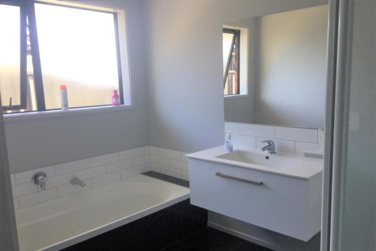 Photo of property in 18 Raby Lane, Pyes Pa, Tauranga, 3112