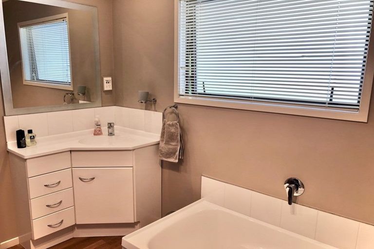 Photo of property in 61 Landing Road, Kerikeri, 0230