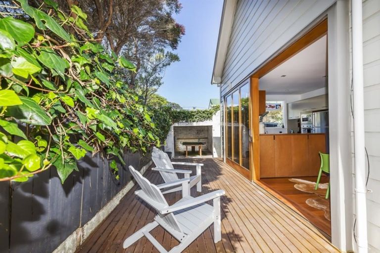 Photo of property in 98 Wilson Street, Newtown, Wellington, 6021