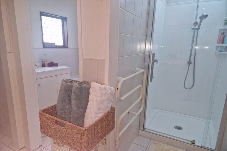 Photo of property in 18 Corrondella Grove, Belmont, Lower Hutt, 5010