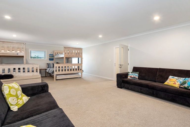 Photo of property in 157 Marine Parade, Mount Maunganui, 3116