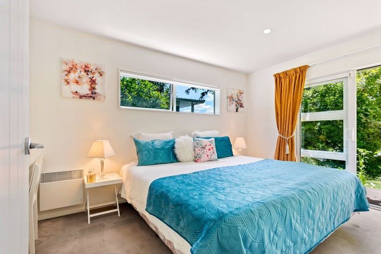 Photo of property in 1 Manuwai Road, Torbay, Auckland, 0630