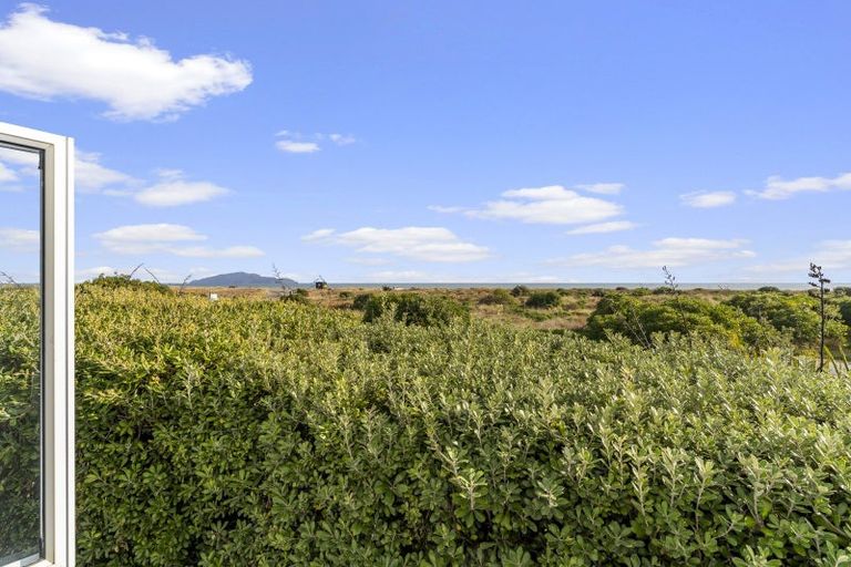 Photo of property in 47 Kapiti Lane, Otaki Beach, Otaki, 5512