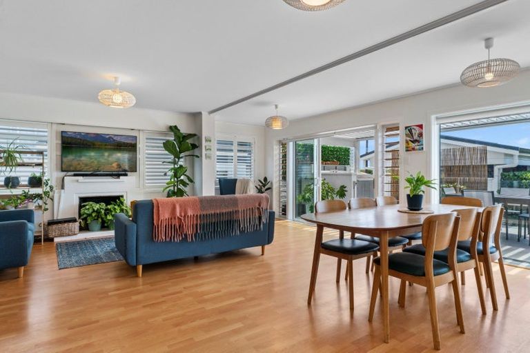 Photo of property in 932a Papamoa Beach Road, Papamoa Beach, Papamoa, 3118