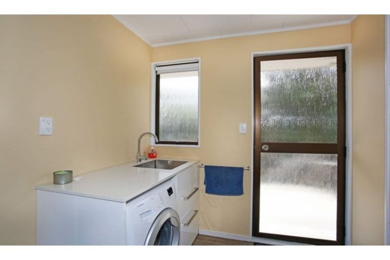 Photo of property in 22 Cordyline Road, Port Waikato, Tuakau, 2695