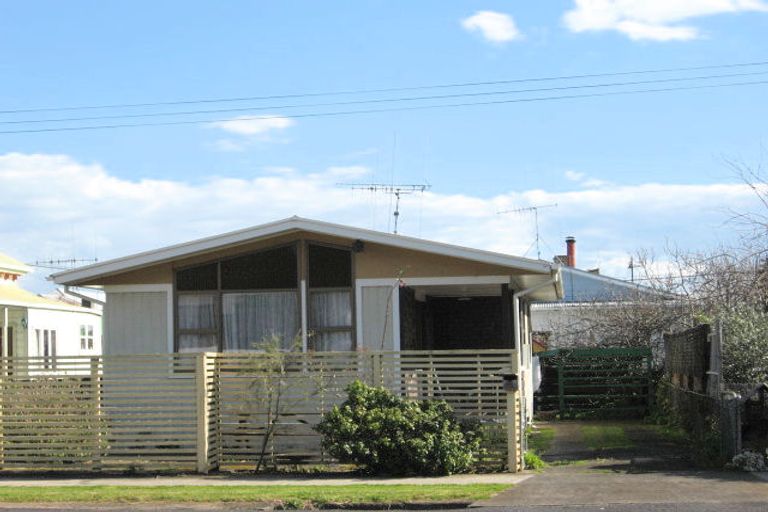 Photo of property in 715 Mackay Street, Thames, 3500