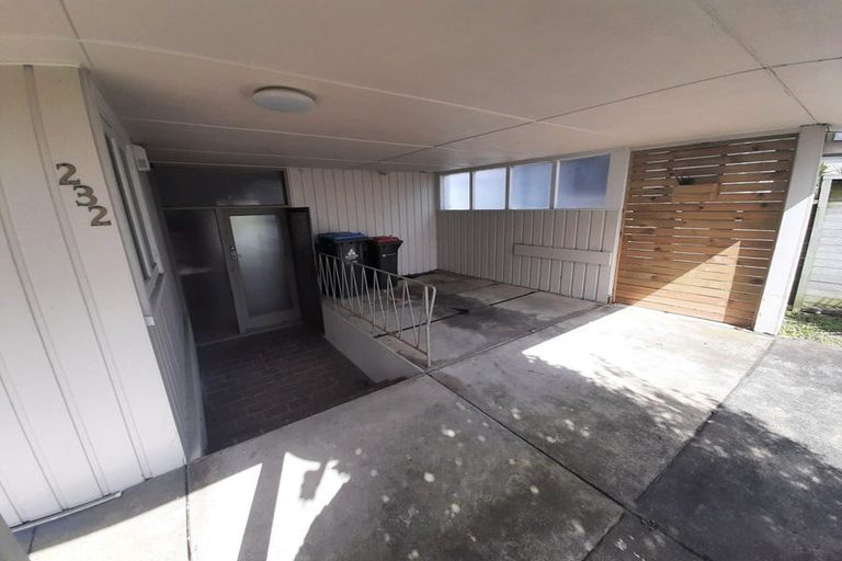 Photo of property in 232 Hillsborough Road, Hillsborough, Auckland, 1042