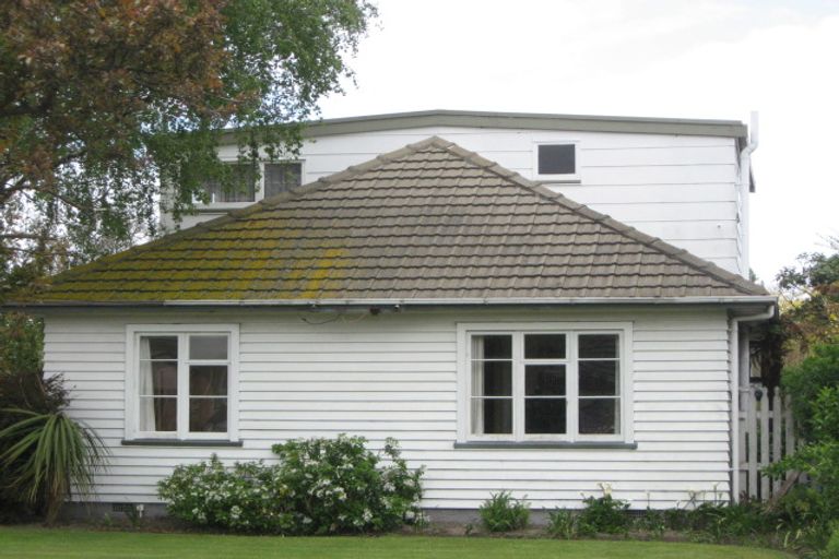 Photo of property in 16 Munro Street, Redwood, Christchurch, 8051