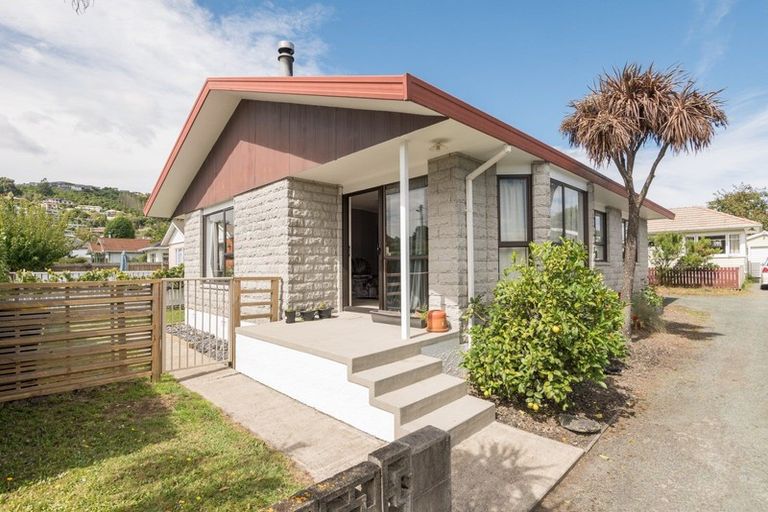 Photo of property in 1/14 Maitland Avenue, Stoke, Nelson, 7011