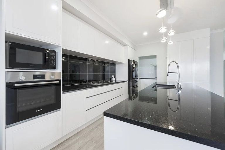 Photo of property in 108 Ormonde Drive, Silverdale, 0932