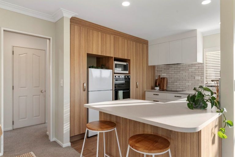 Photo of property in 1 Sutherland Avenue, Mount Maunganui, 3116