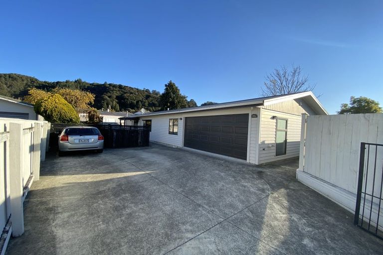 Photo of property in 35 Wilford Street, Wallaceville, Upper Hutt, 5018
