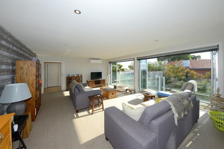 Photo of property in 30 Overdale Drive, Cashmere, Christchurch, 8022