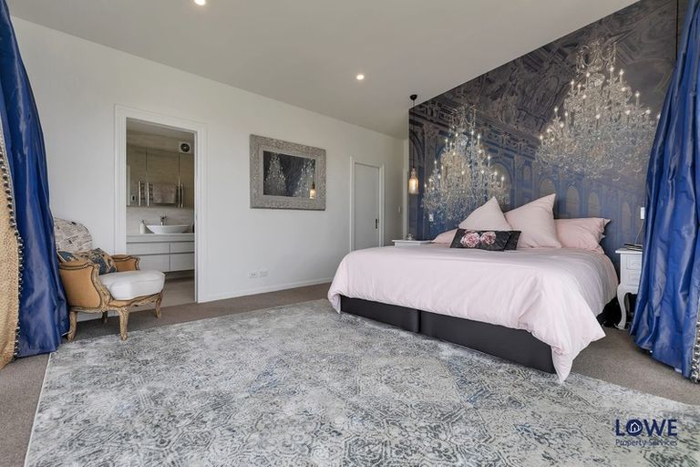 Photo of property in 63 Ngataringa Road, Devonport, Auckland, 0624