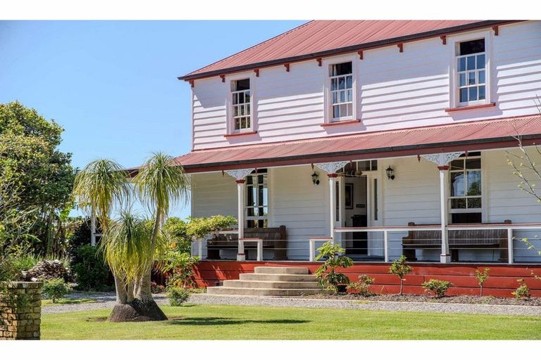 Photo of property in 374 Te Ahu Ahu Road, Waimate North, Kaikohe, 0472