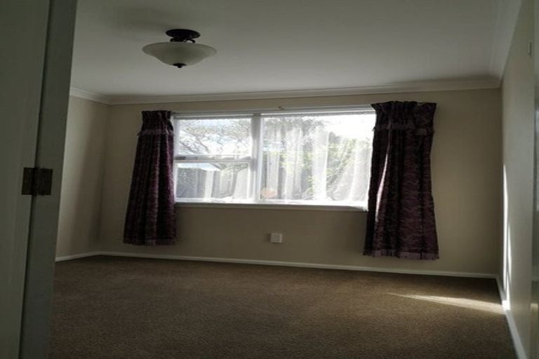 Photo of property in 6 Norrie Street, Redwood, Christchurch, 8051