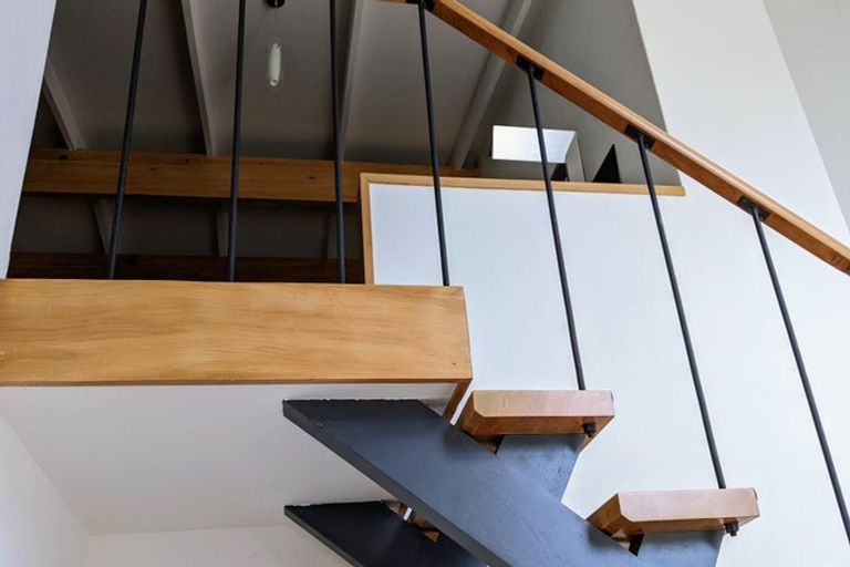 Photo of property in 61 Seddon Crescent, Whataupoko, Gisborne, 4010