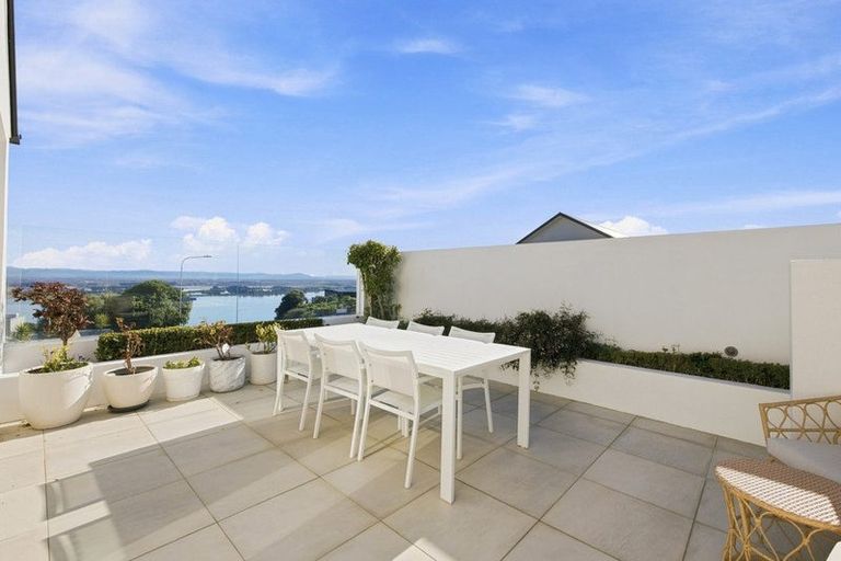 Photo of property in 60 Glenstrae Road, Redcliffs, Christchurch, 8081