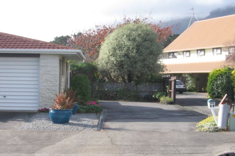Photo of property in 7a Awanui Drive, Waikanae, 5036