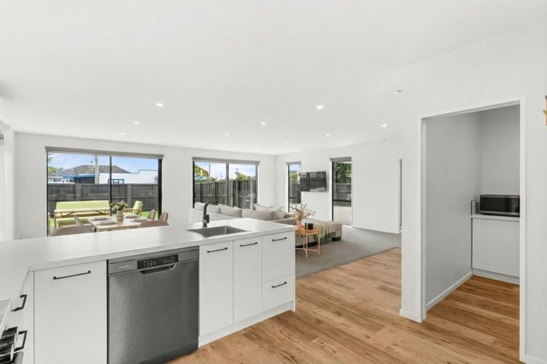 Photo of property in 139 Springs Road, Hornby, Christchurch, 8042