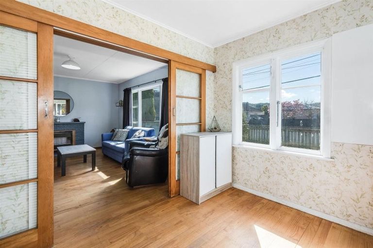 Photo of property in 32 Norfolk Street, Wainuiomata, Lower Hutt, 5014