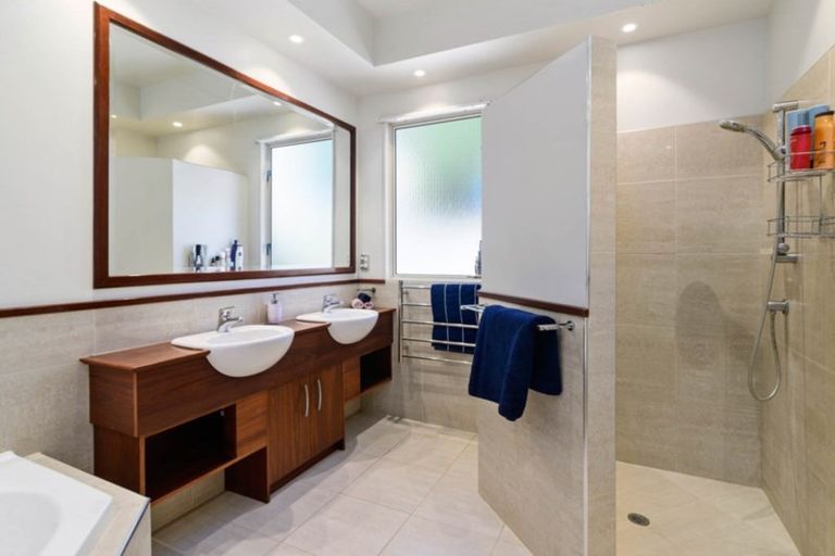 Photo of property in 3 Hayward Rise, Owhata, Rotorua, 3010