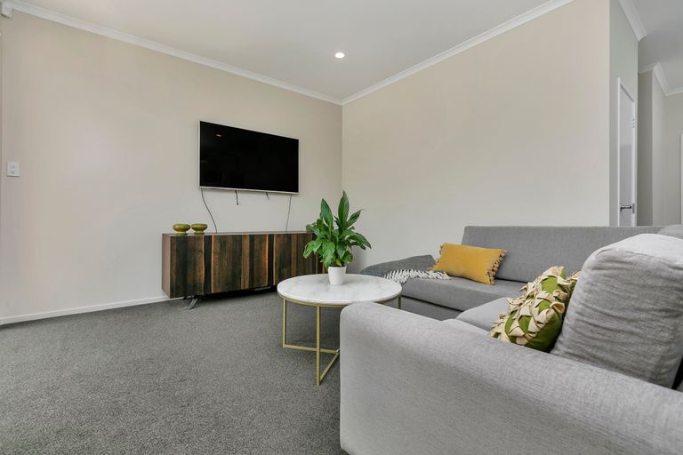 Photo of property in 30 Squadron Drive, Hobsonville, Auckland, 0616