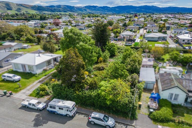 Photo of property in 10 Edward Street, Waimate, 7924