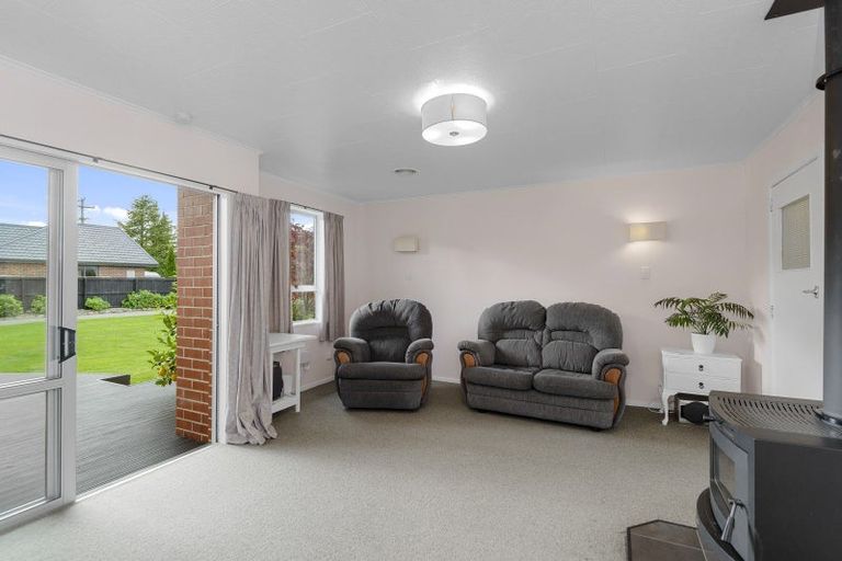 Photo of property in 5 Thomas Street, Kirwee, Darfield, 7571