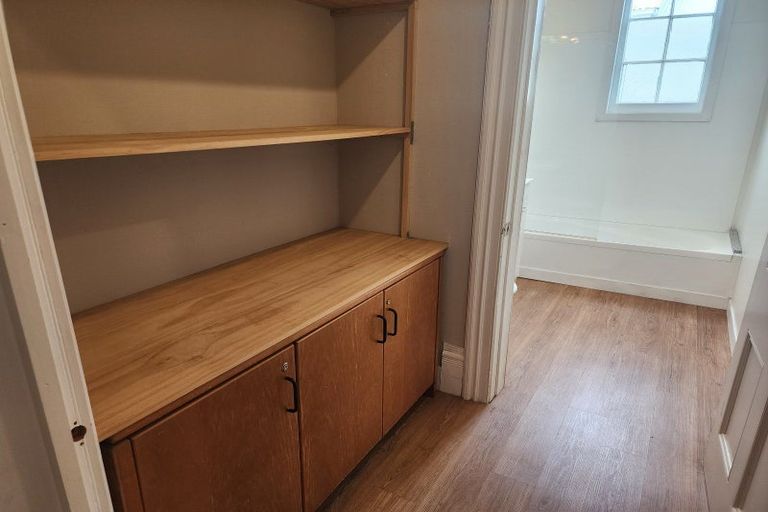 Photo of property in 10a Hereford Street, West End, Palmerston North, 4410