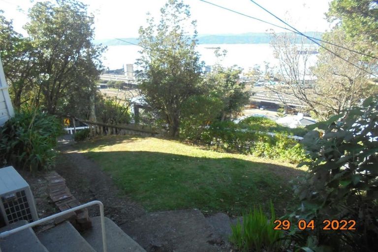 Photo of property in 11 Grosvenor Terrace, Wadestown, Wellington, 6012