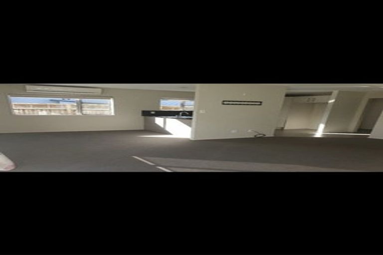 Photo of property in 18/45a Swanson Road, Henderson, Auckland, 0610