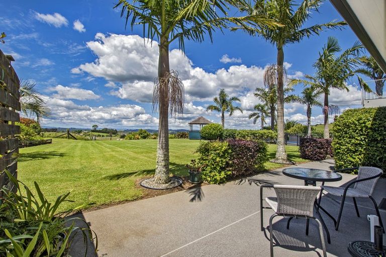 Photo of property in 21 Magnolia Tree Lane, Kerikeri, 0294