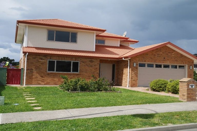 Photo of property in 31 Sumner Terrace, Aotea, Porirua, 5024