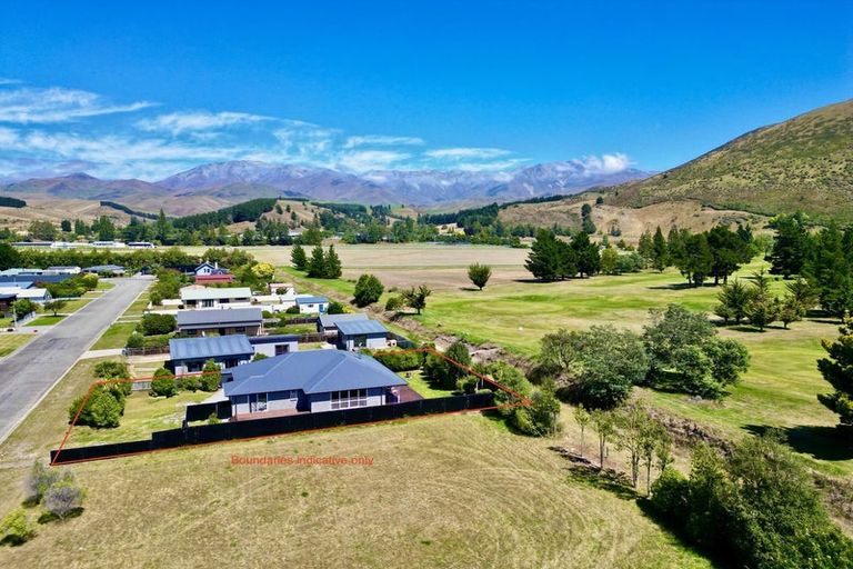 Photo of property in 28 Freyberg Avenue, Kurow, 9435