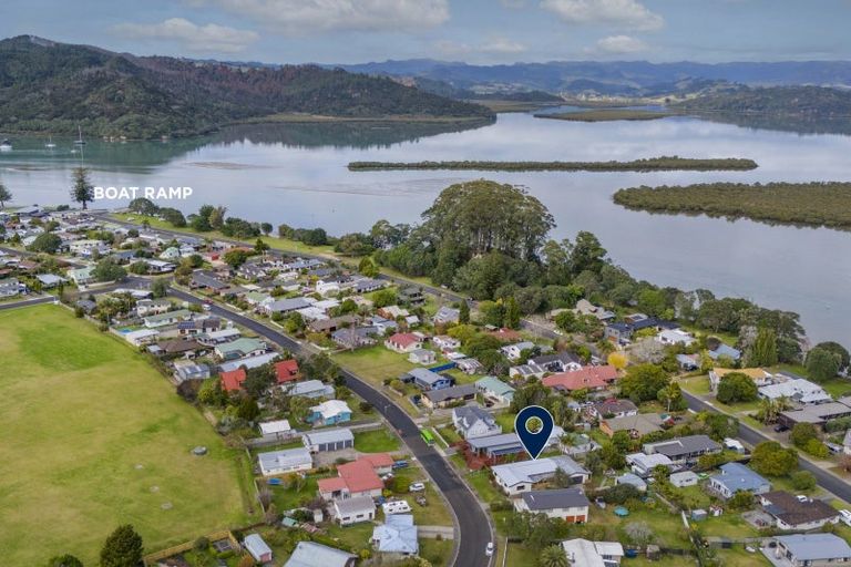 Photo of property in 46 Catherine Crescent, Whitianga, 3510