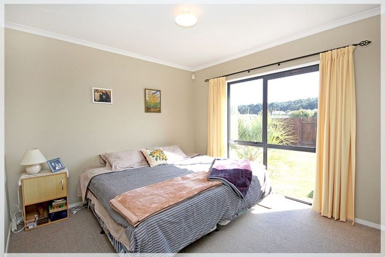 Photo of property in 4 Low Avenue, Foxton Beach, Foxton, 4815