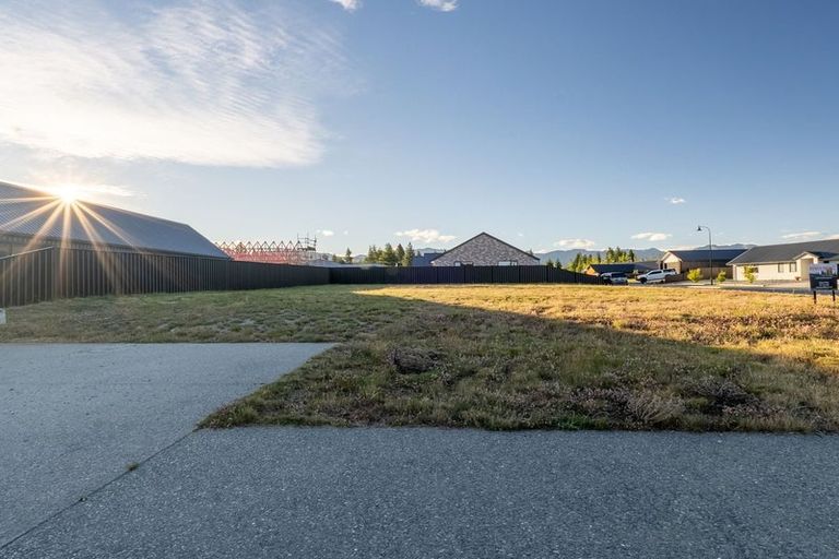 Photo of property in 10 Birch Hill Drive, Twizel, 7901