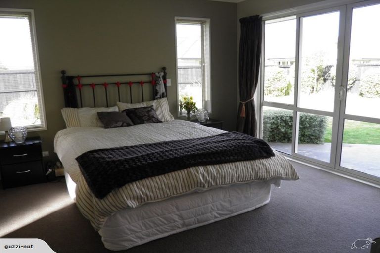 Photo of property in 10 Robinia Mews, Rangiora, 7400