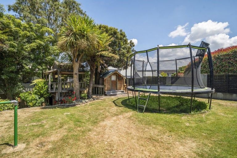 Photo of property in 11 Kurupae Road, Hilltop, Taupo, 3330