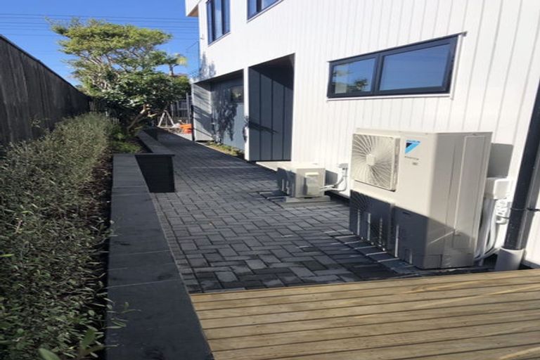 Photo of property in 44a Merani Street, Belmont, Auckland, 0622