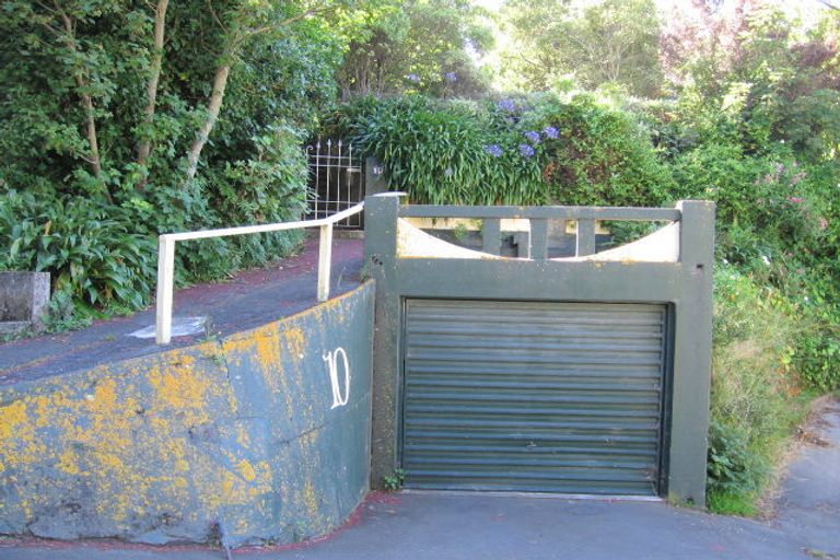 Photo of property in 10 Springfield Terrace, Kelburn, Wellington, 6012