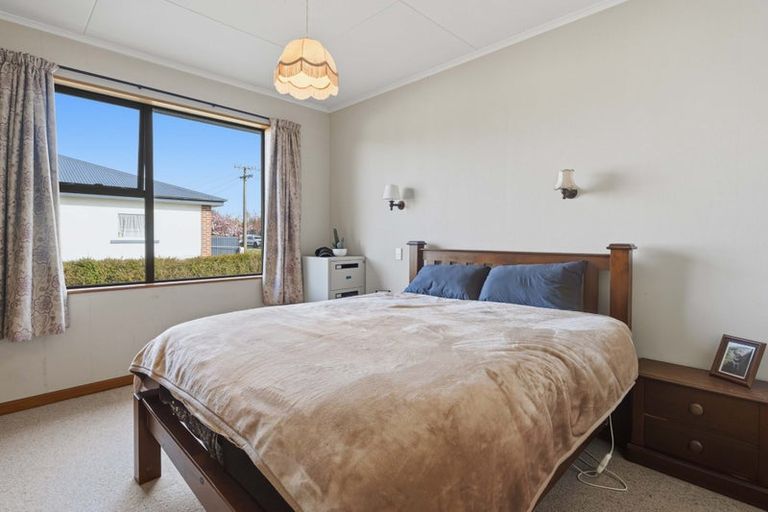 Photo of property in 54 Brydone Street, Edendale, 9825