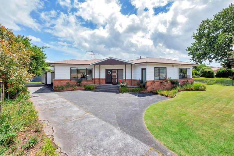 Photo of property in 30 Willis Road, Papakura, 2110