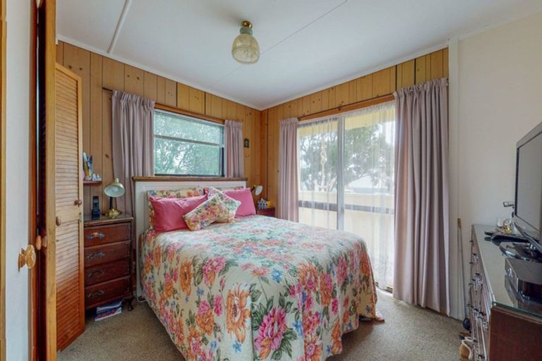 Photo of property in 1 Swordfish Avenue, Whiritoa, Whangamata, 3691