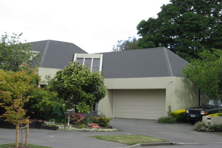 Photo of property in 16 Swithland Place, Avonhead, Christchurch, 8042