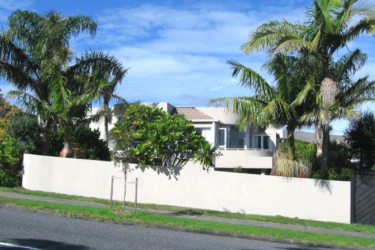 Photo of property in 36 Loloma Drive, Half Moon Bay, Auckland, 2012