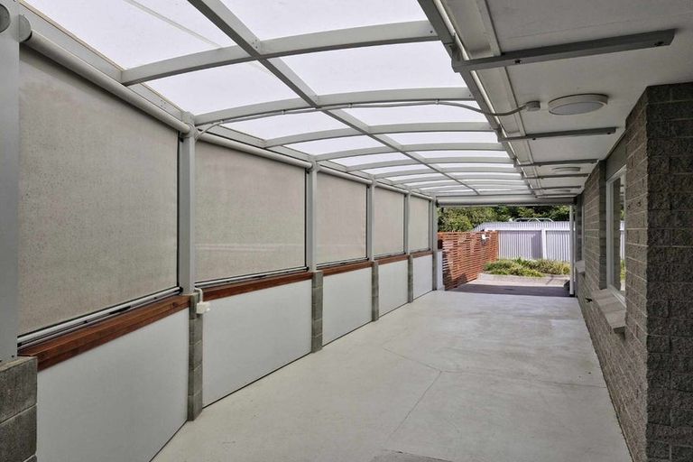 Photo of property in 11 Shaldon Crescent, Blagdon, New Plymouth, 4310