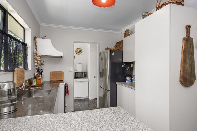 Photo of property in 82 Esmeralda Street, Welcome Bay, Tauranga, 3112